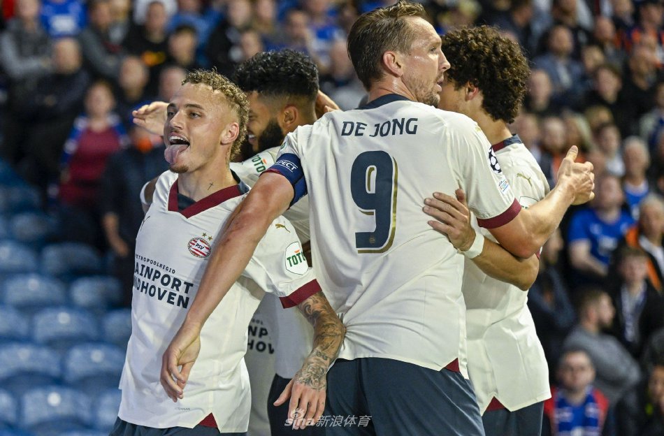 以库里为核 以库里为核