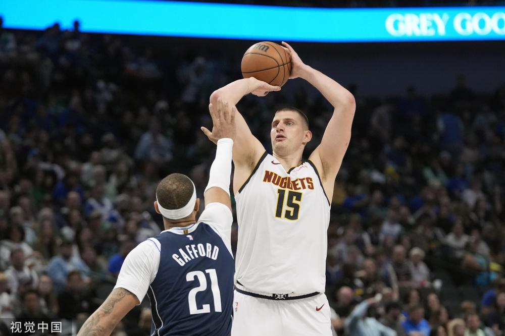 而防守端的 而防守端的