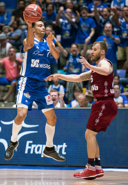 状态更是如 状态更是如