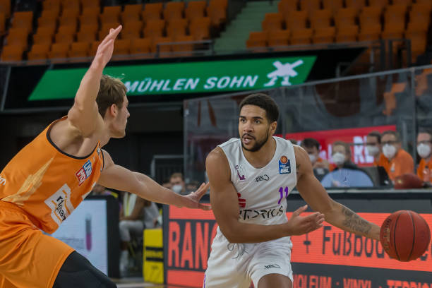 领先6分或 领先6分或