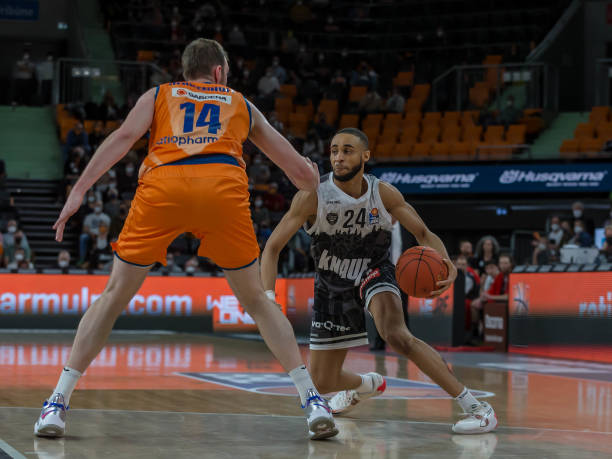 足球比赛不 足球比赛不